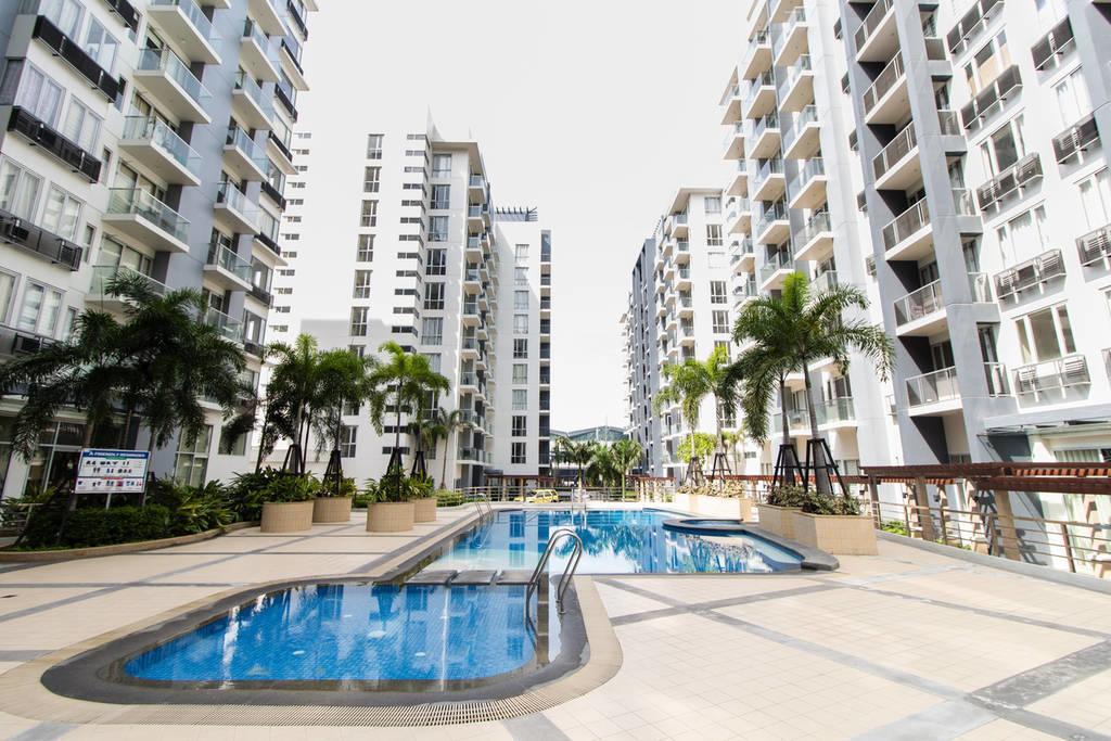 Palm Tree Condos Across Naia3 By Beth Manila Luaran gambar