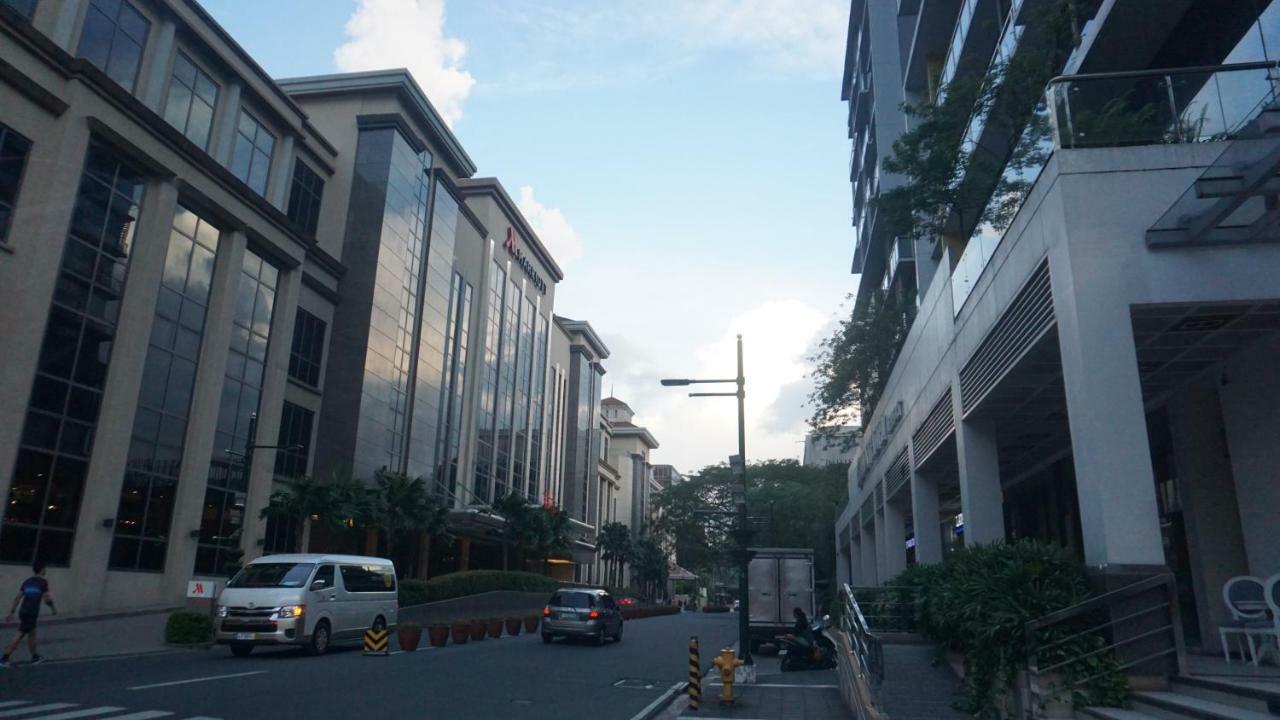 Palm Tree Condos Across Naia3 By Beth Manila Luaran gambar