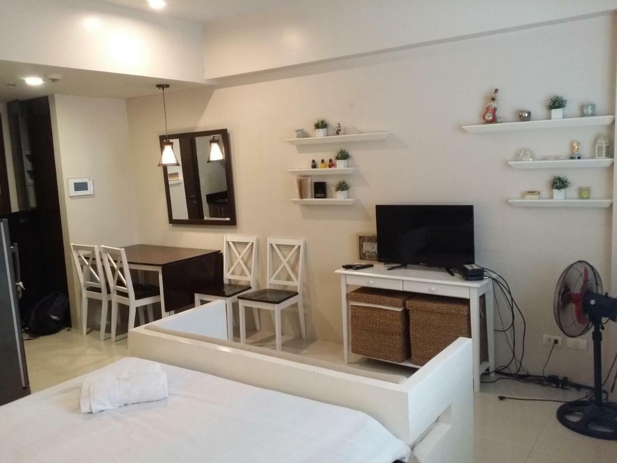 Palm Tree Condos Across Naia3 By Beth Manila Luaran gambar