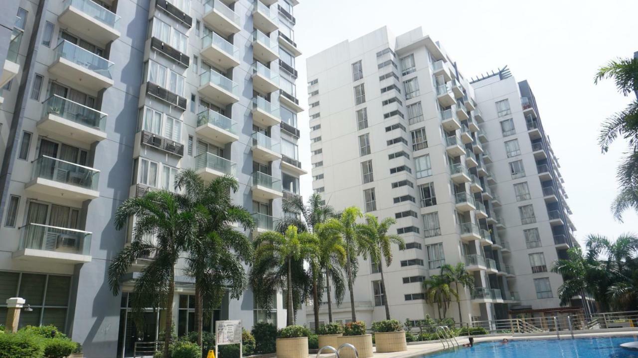 Palm Tree Condos Across Naia3 By Beth Manila Luaran gambar